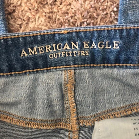 American Eagle Distressed Button Fly Tom girl Jeans L8 - Picture 5 of 8